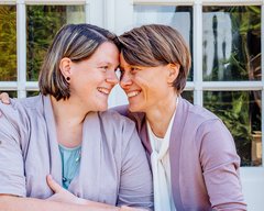 Anja-Melanie-wundervolle-Hochzeit-auf-der-Goetheallee-Featured