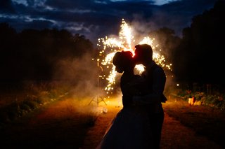 Hochzeitsfotos Feuershow für Hochzeitsfeier Dresden.jpg