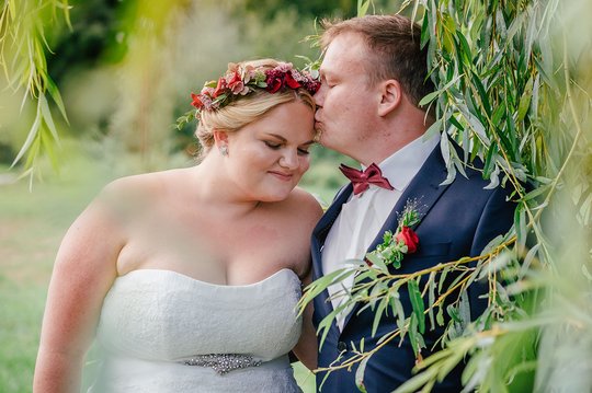 Jenny-Alex-wundervolle-Hochzeit-in-Halle-Westfalen-Featured
