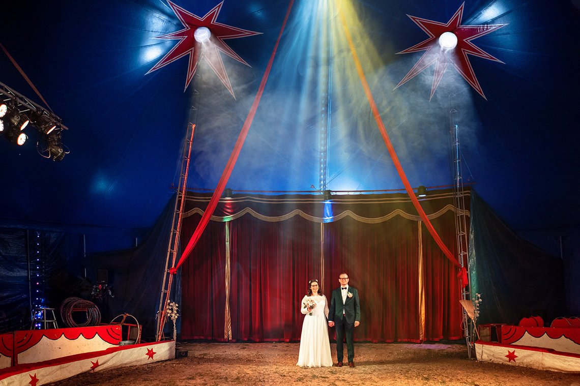 Kathrin-Stefan-Hochzeitsfotos-am-Blauen-Wunder-und-im-Zirkus-Featured