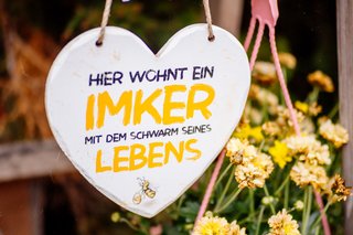Kirchliche Hochzeit Leipzig Hochzeitsfeier Bienenfarm Kern-002.jpg
