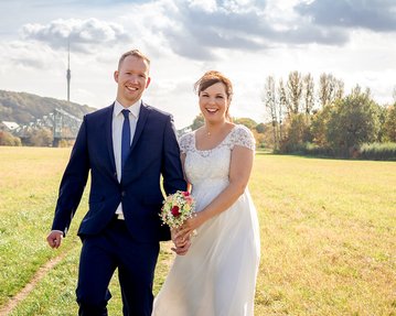 Romy-Michael-Standesamtliche-Hochzeit-auf-der-Goetheallee-Featured