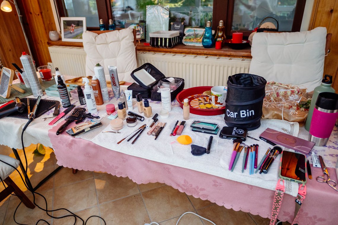 Make Up und Styling Equipment für Brautstyling