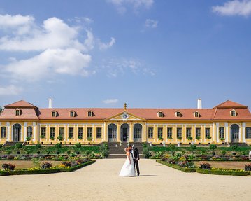 Yvonne-Holger-Hochzeit-im-Barockgarten-Grosssedlitz-Featured